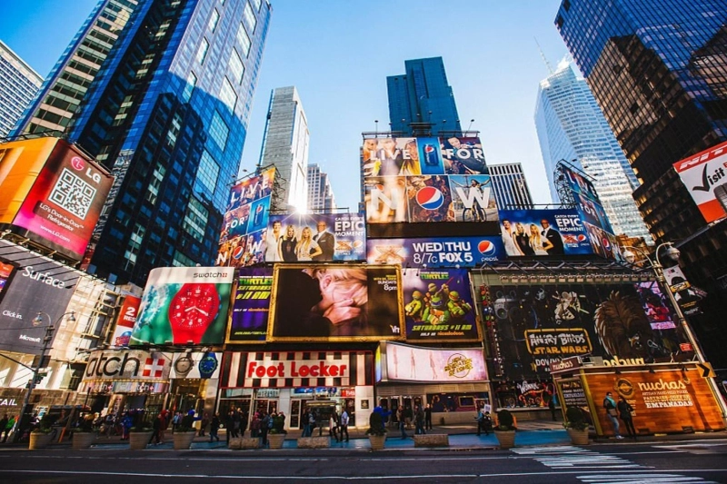 6 Effective Types Of Outdoor Advertising For Business