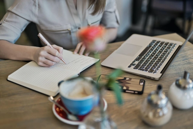 Global Content Recommendation Engine Market 2023 - By End-User Analysis, Competitive Landscape And Industry Overview 2032