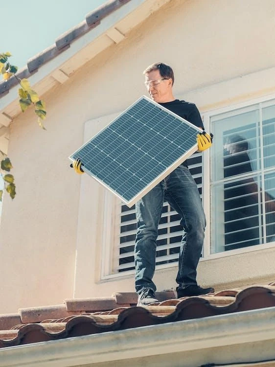 Portable Solar Generators for Mobile Business Operations