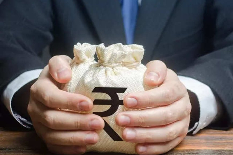 Navigating Your Finances: Optimising Your Budget with a Personal Loan EMI Calculator