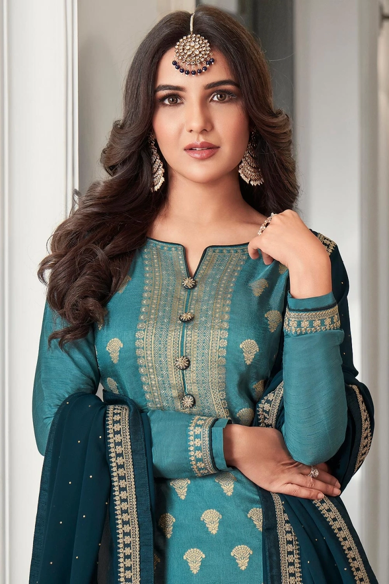 Contemporary Salwar Suits that are a must in your wardrobe