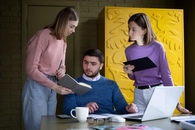 10 Essential Elements of a Strong Brand Identity (and How to Build Yours)