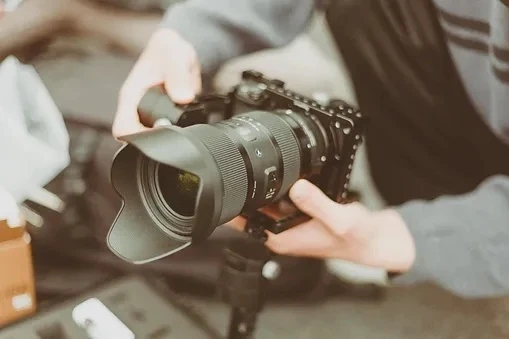 Top-Rated Professional Photographer Dubai: Book Your Session Now