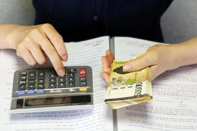 What is the Process of Applying for a Loan in Canada?