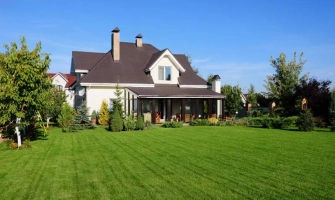 Commercial & Residential Lawn Care Services in Edmonton | Seasons 360