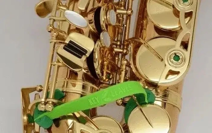 How to Keep Saxophone Pads from Sticking [Detailed Guide]
