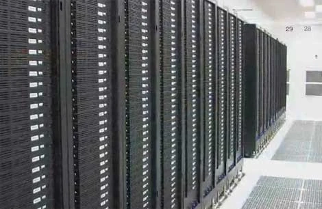 How Do Cloud Service Providers Handle Data Privacy Concerns?