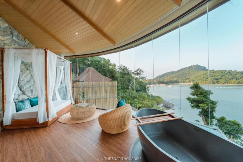 Your Dream Getaway: Phuket Resorts with Pool Access