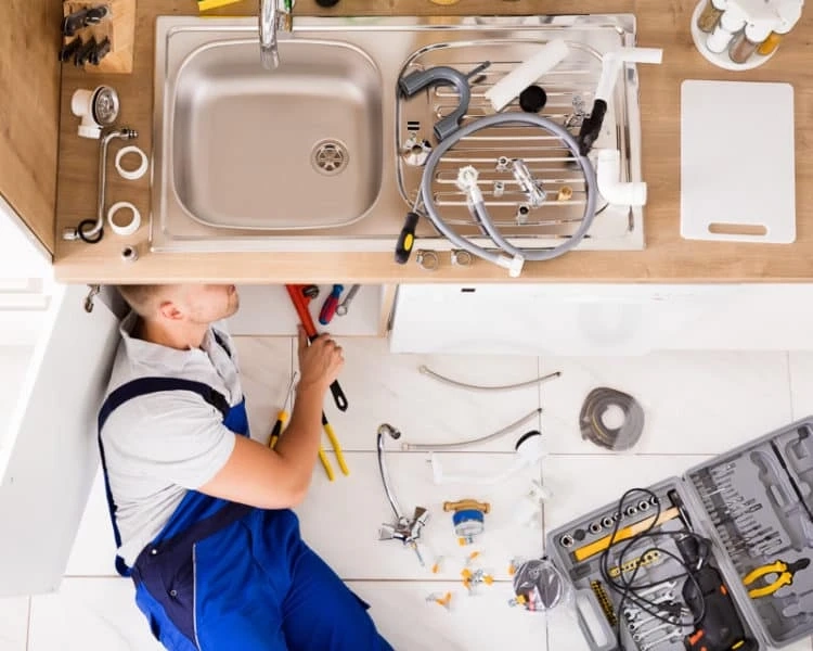 Are DIY Plumbing Repairs Worth the Risk?