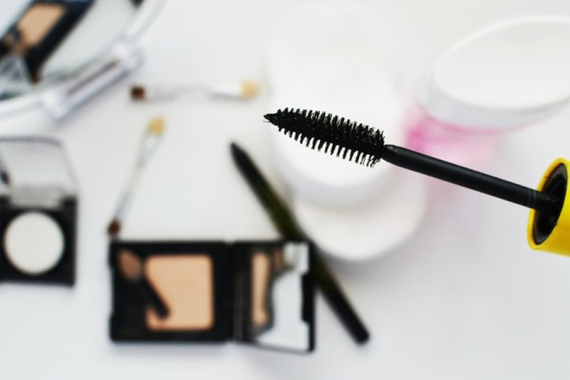 The Best Mascara for older women: Enhancing Beauty top mascara