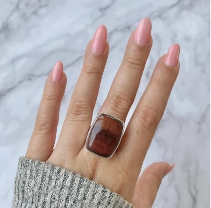 Luxury Red Tiger Eye Ring: The Perfect Accessory for Confidence