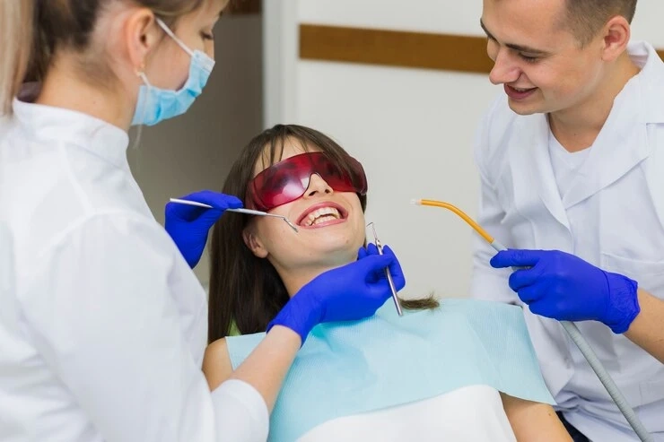 How Long Do Veneers Last? 6 Times You Should Replace Them