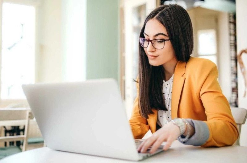 Factors You Should Consider Before Buying a Savings Plan