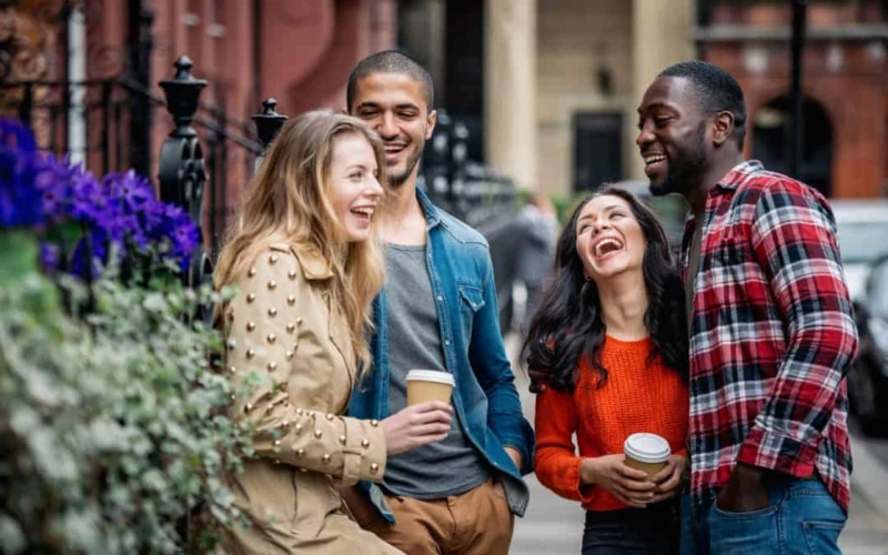 Expats in LA – connect 1:1 or via city chats with likeminded expats who live nearby
