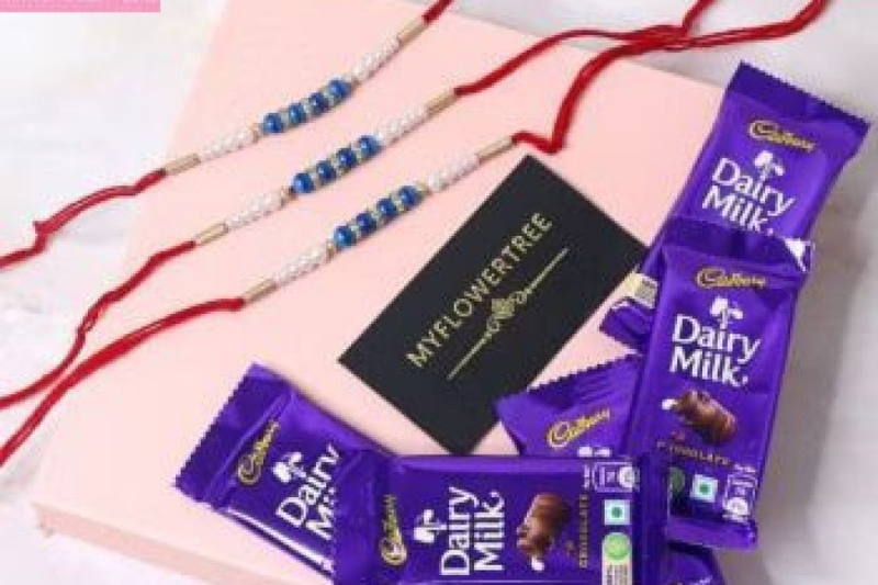 Celebrate Every Bond: Online Rakhi Delivery in Delhi Same Day