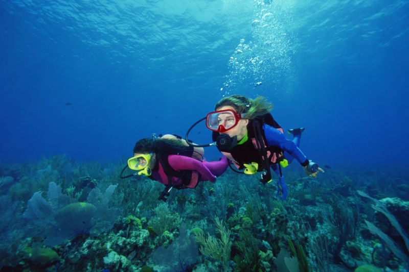 Safety tips for scuba diving in Phuket