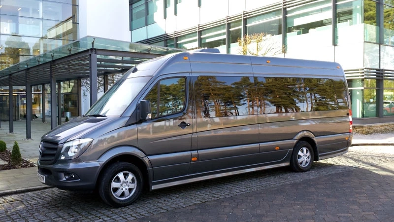 Executive Minibus Hire with Driver – Corporate & Airport Transfers