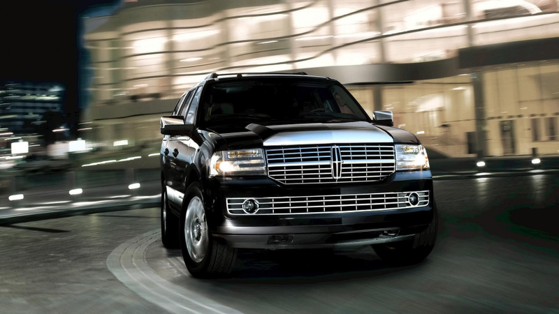 Newport Beach Airport SUV Transportation for Business Travel