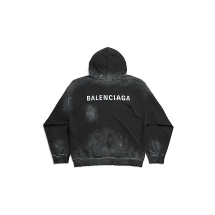 Collezione di Felpe Balenciaga: Lusso Streetwear dallo Stile Iconico