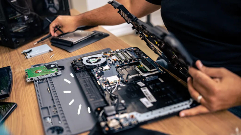 Top 10 Tips to Choose a Trusted Laptop Repair in Dubai