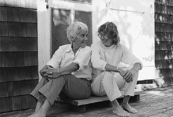 How Does Mary Oliver Address the Divine Through Nature?