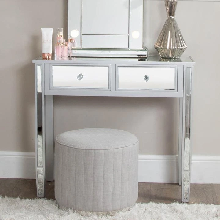 Vanity Living –A Leading Manufacturer Of Lightweight Makeup Tables
