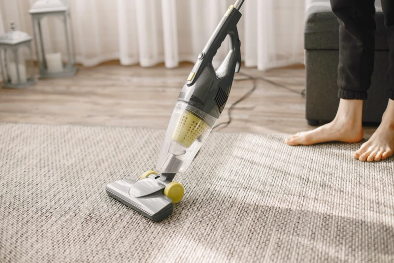Hire the Competent Services for Carpet Cleaning in Oakville for your Apartment