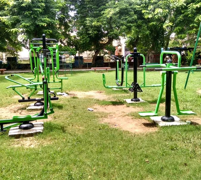 Embrace the Great Outdoors with Open Gym and Outdoor Fitness Equipment