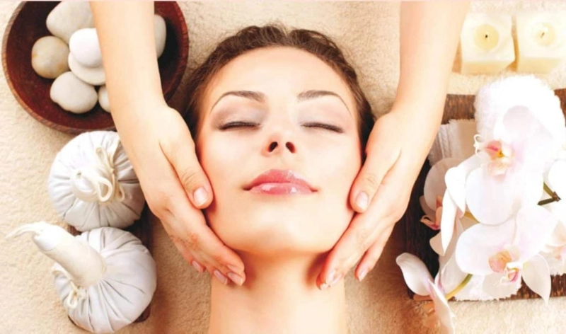 Discover the Radiance Within: Embark on a Transformative Detoxifying Facial Experience?