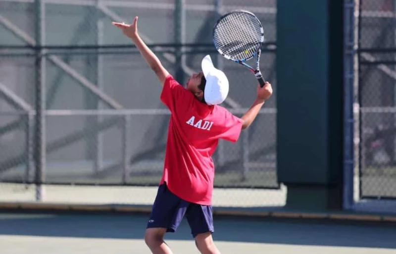 Why Choose Group Tennis Classes For Your Kids