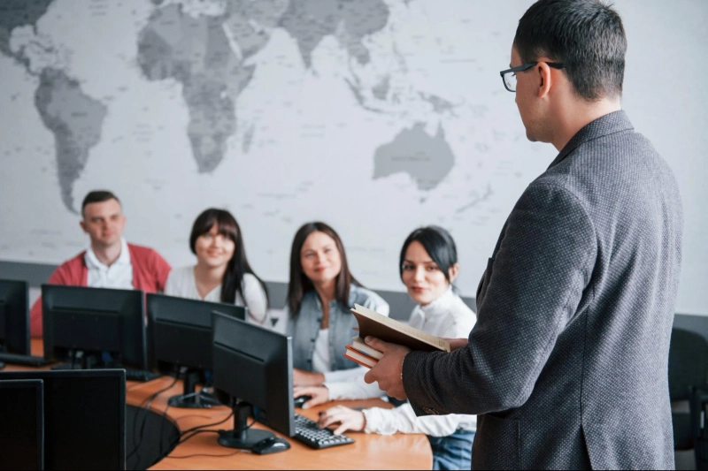 How Consultants Help Startups Mitigate Challenges?
