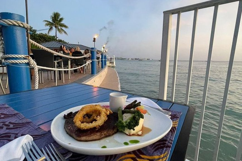 Unveiling Cayman's Culinary Gems: Dinner with a Twist