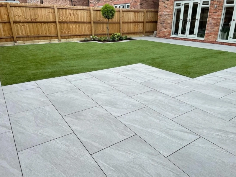 Why Outdoor Porcelain Tiles Are the Best Choice for UK Gardens
