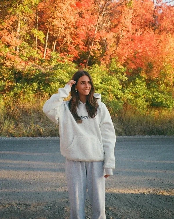 Dandy: More Than Just a Word – A Global Fashion Statement