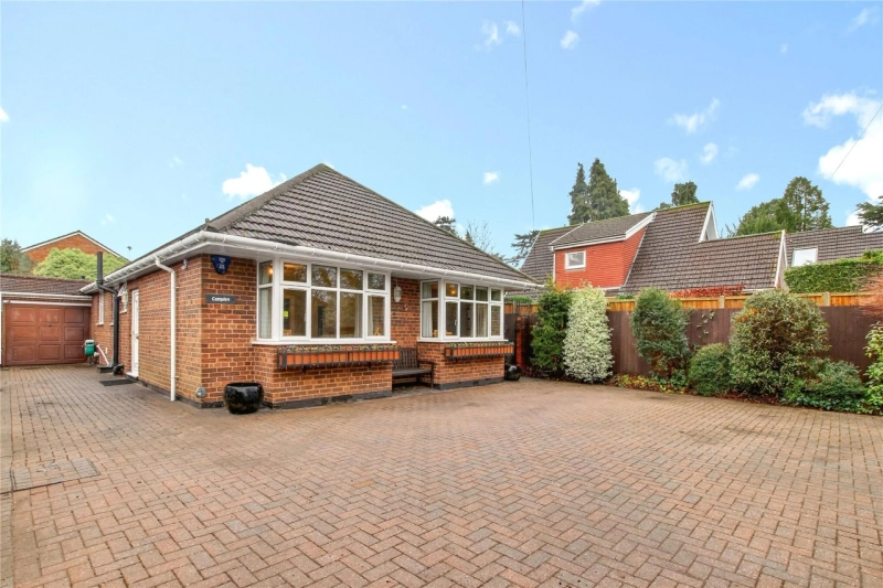 Navigating the Mortgage and Financial Side of Buying in Berkshire