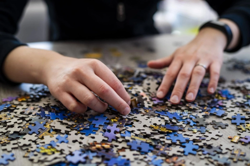 Jigsaw puzzle and its benefits: