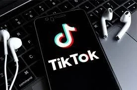 Untuk mengunduh video TikTok tanpa watermark, Anda dapat mencoba cara berikut: