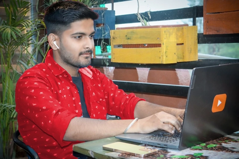 Krishan Kant Chura — The Face Behind Bytes Therapy