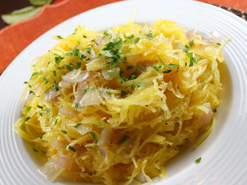 Quick & Easy Spaghetti Squash Dinners Under 30 Minutes