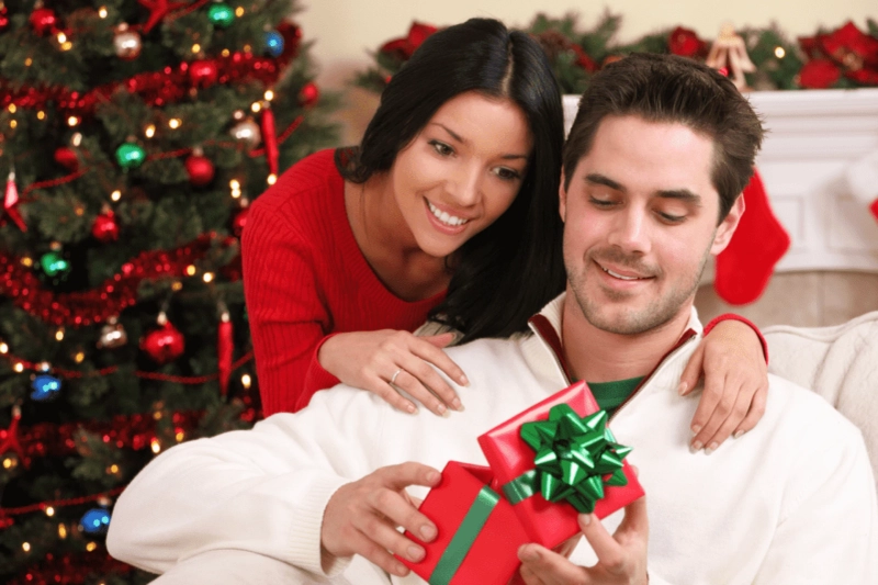 What to Do on Christmas Day for a Date