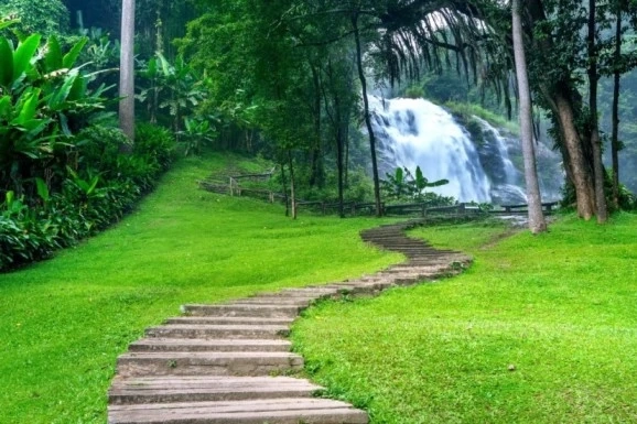 Kerala's Hidden Gems: Enchanting Honeymoon Resorts You Must Explore