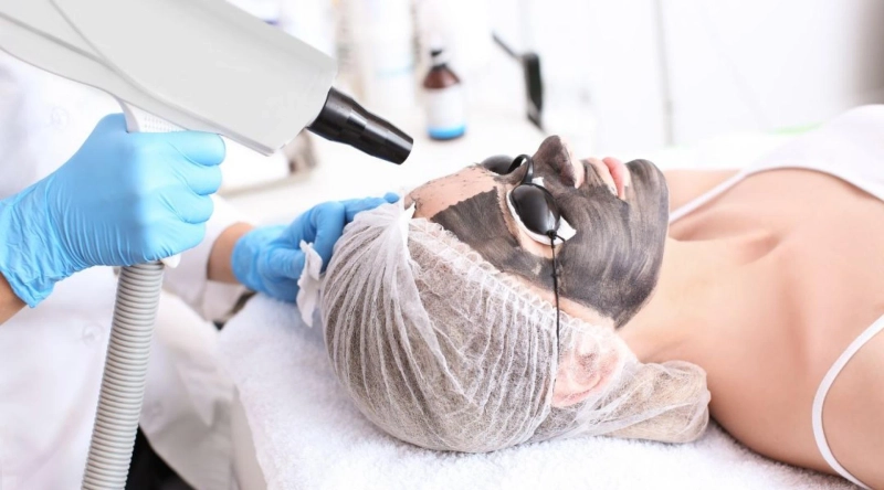 Does The Spectra Carbon Peel Target Specific Dermal Concerns?