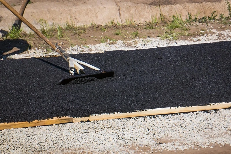 Comparing Costs: Is Tarmac Cheaper than Concrete for Your Driveway?