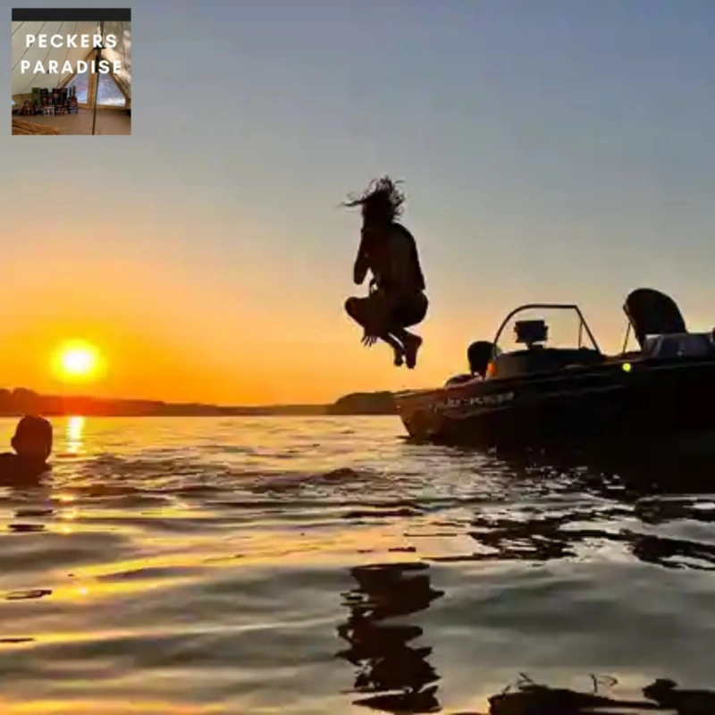 What Are the Benefits of Choosing Peckers Paradise When Deciding Where to Camp at Lake of the Ozarks?