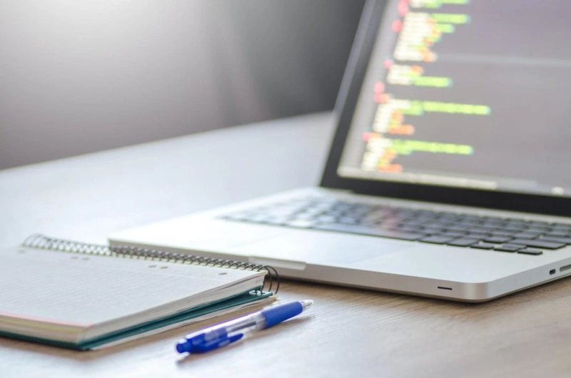 Vue vs React: Which Framework to Choose?
