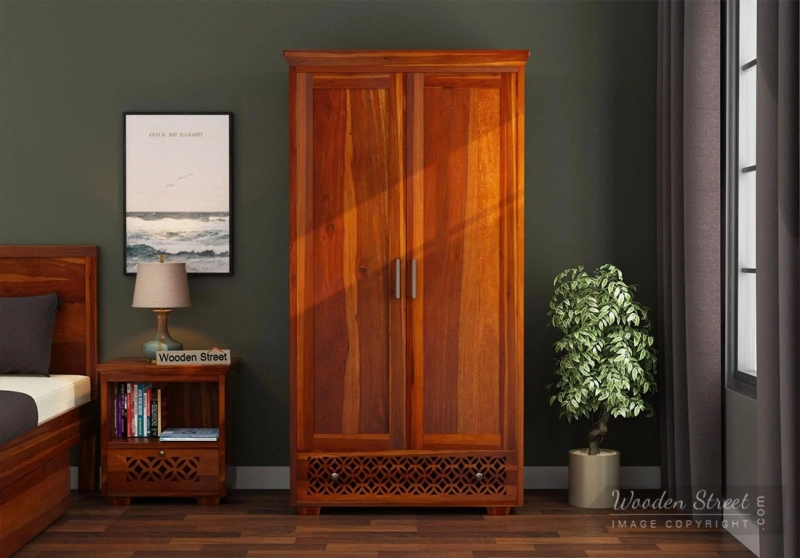 7 IDEAS TO ARRANGE YOUR ESSENTIALS IN WARDROBE SYSTEMATICALLY