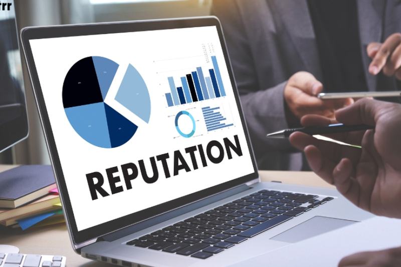 From Crisis to Conversion: Navigating Reputation Management in the Digital Age