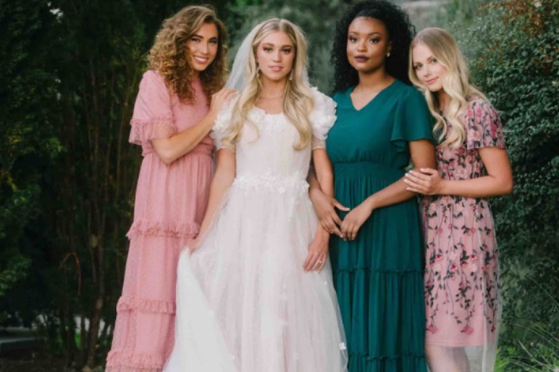 Elevate Your Look: Styling Tips for Modest Maxi Dresses with Sleeves