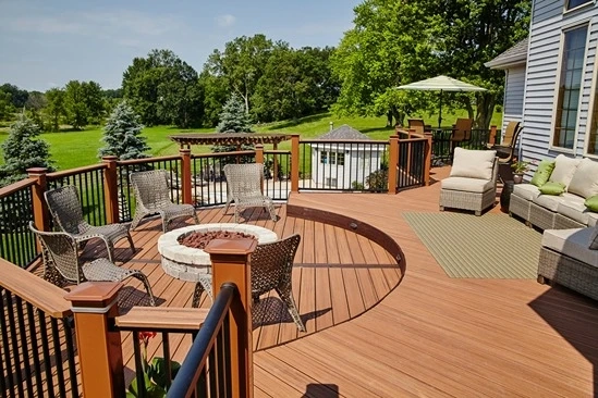 Top Design Trends in Composite Decking for 2024
