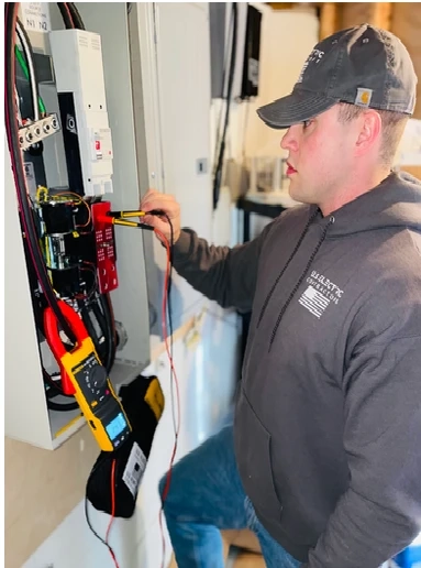 Signs you Need an Electrician: